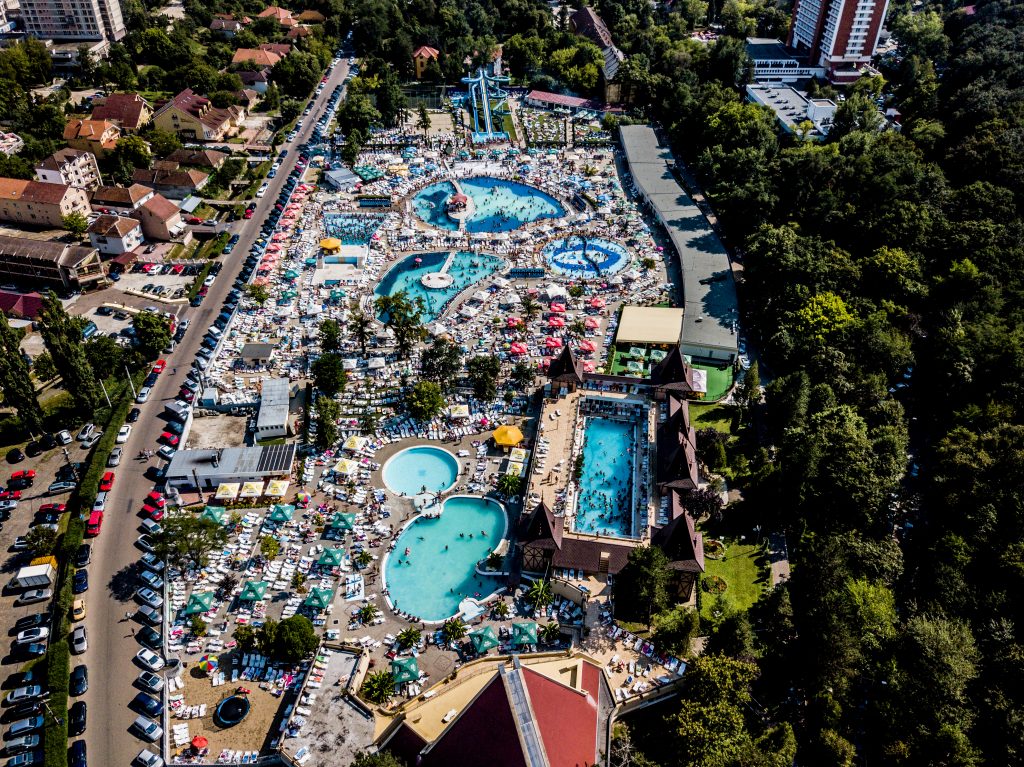Hotel Aventus - Ștrandul cu apă termală Apollo -Felix